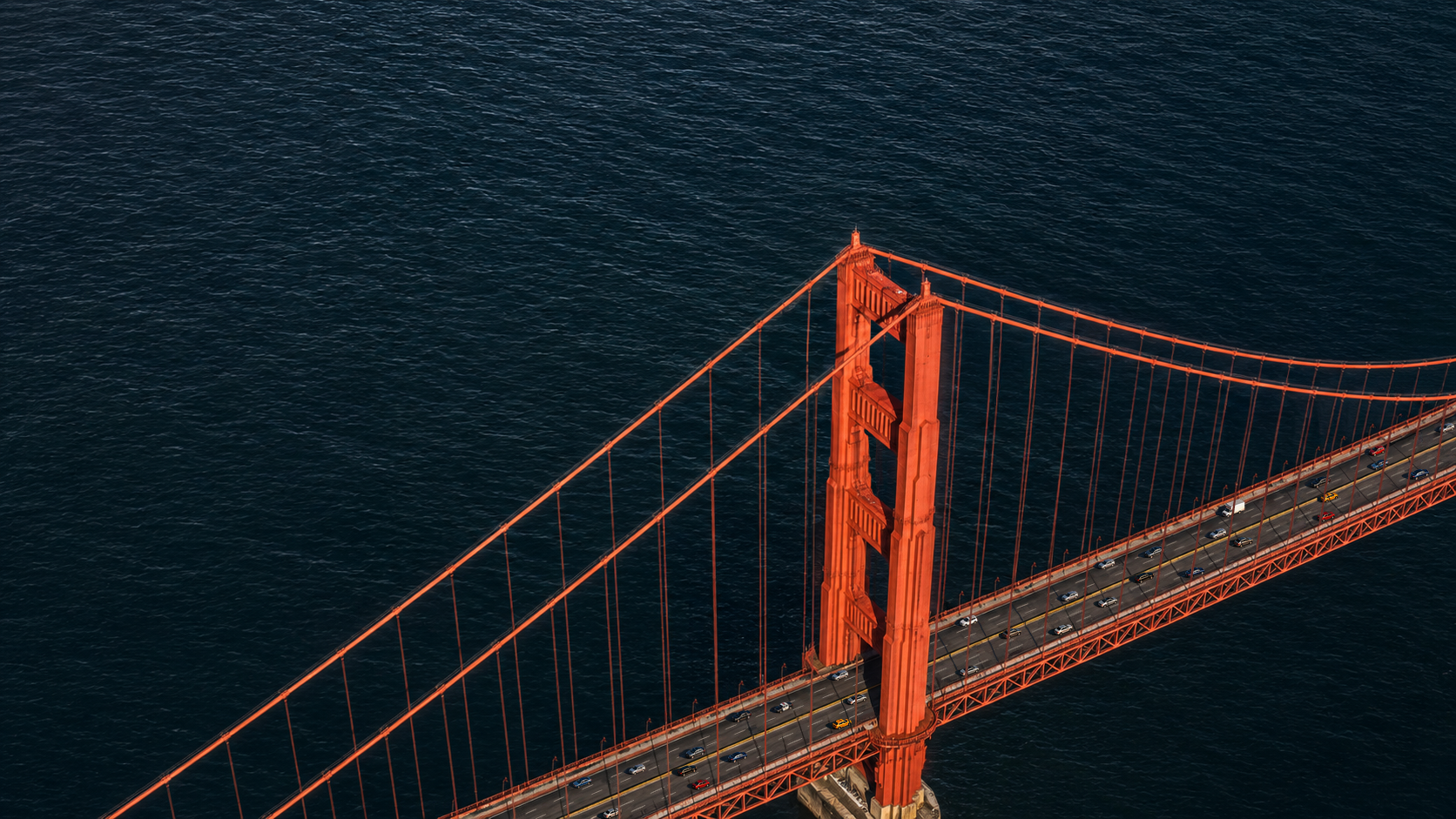 Golden Gate Bridge dans le brouillard de San Francisco
